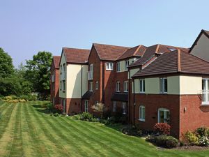 PHOTOS SHOW GENERAL VIEW OF RETIREMENT DEVELOPMENT- click for photo gallery
